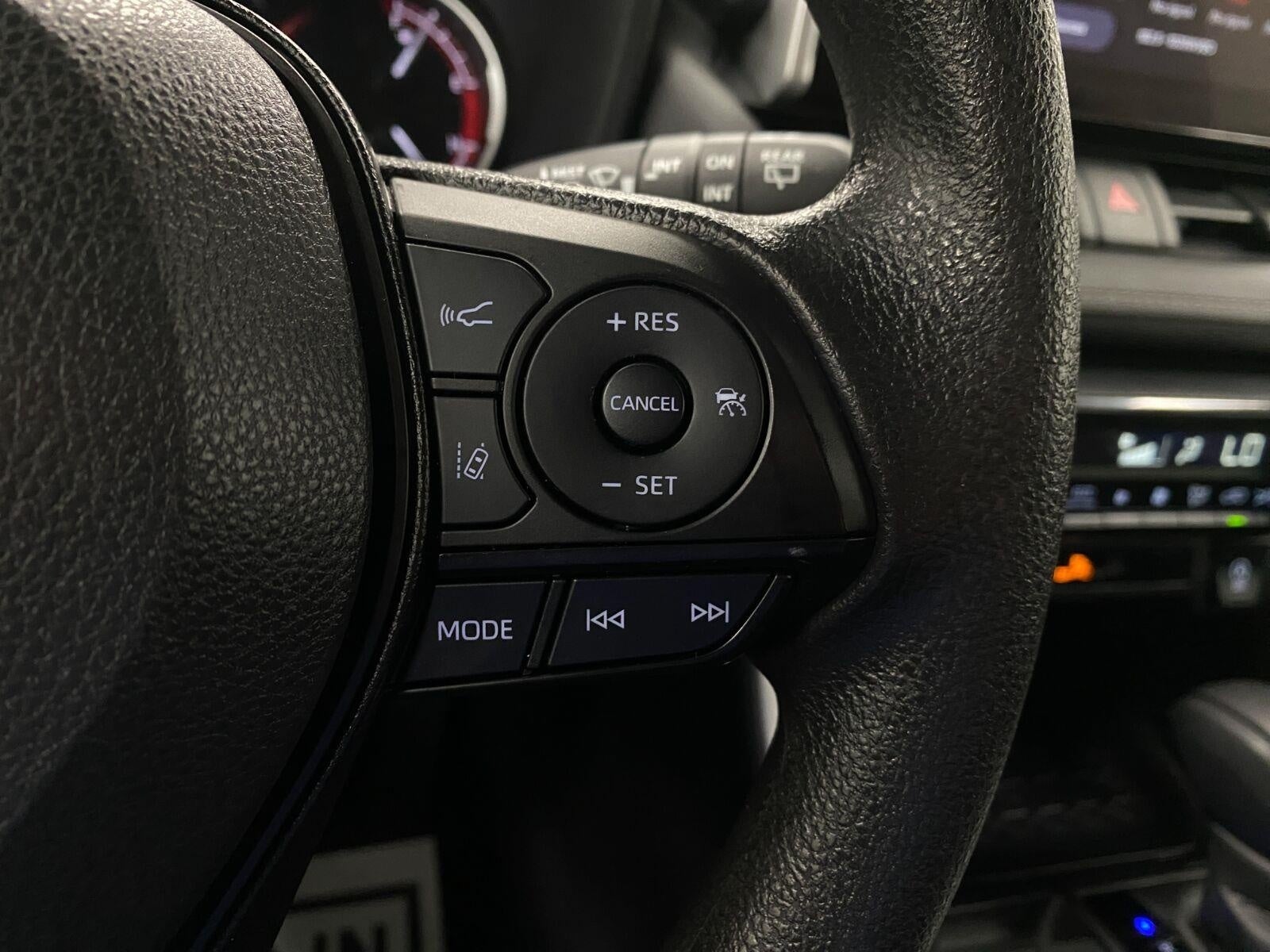 2025 Toyota RAV4 XLE AWD