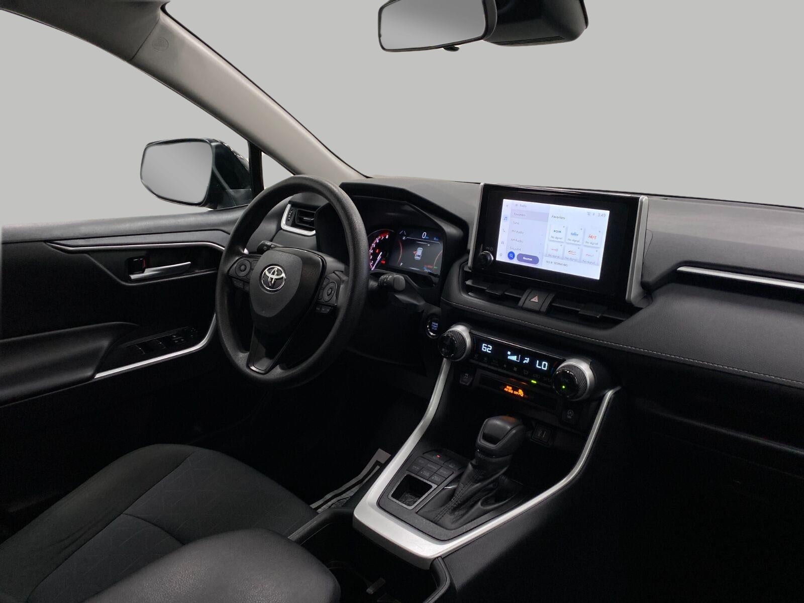 2025 Toyota RAV4 XLE AWD