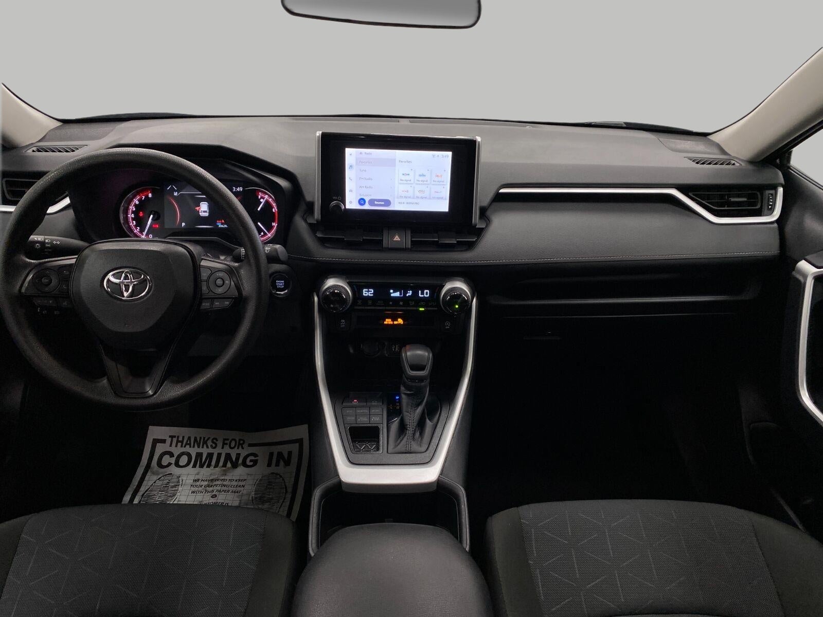 2025 Toyota RAV4 XLE AWD