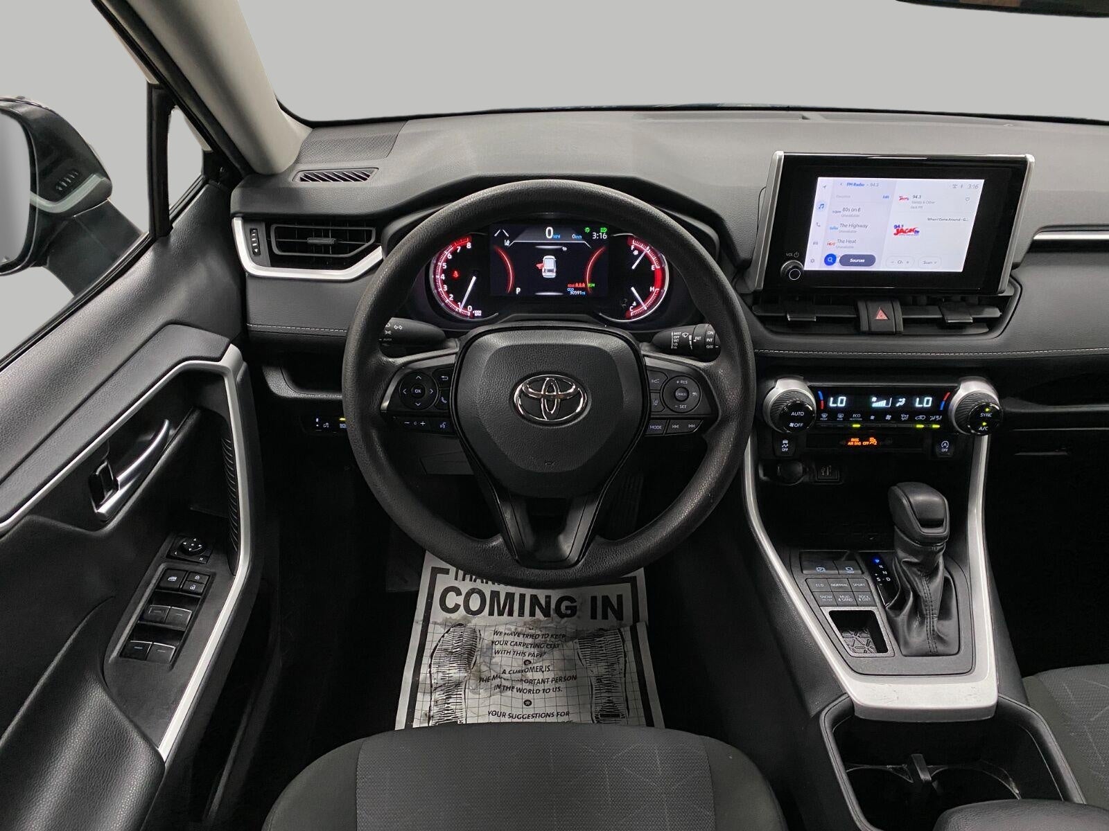 2025 Toyota RAV4 XLE AWD