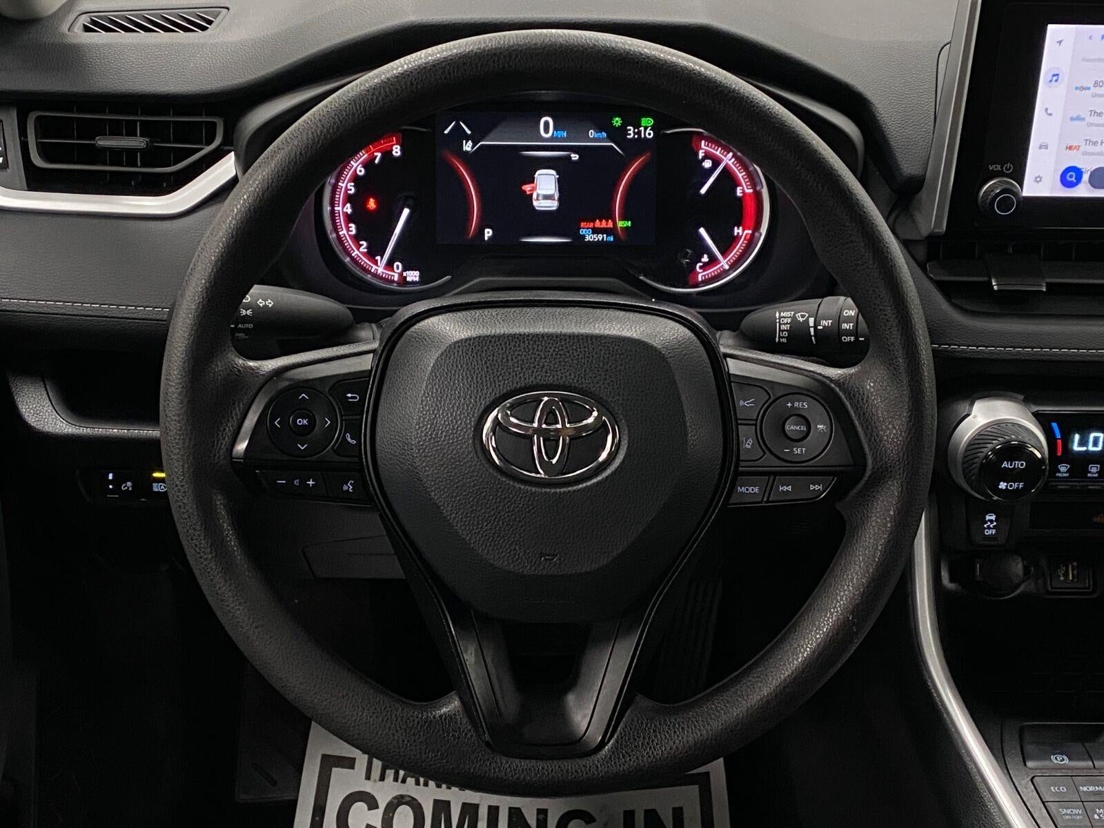 2025 Toyota RAV4 XLE AWD