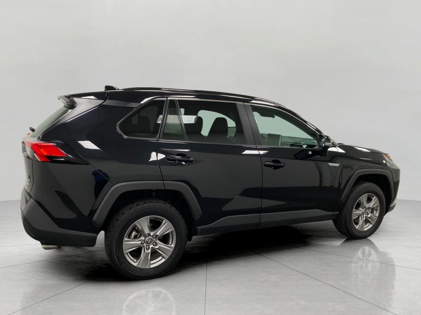 2025 Toyota RAV4 XLE AWD