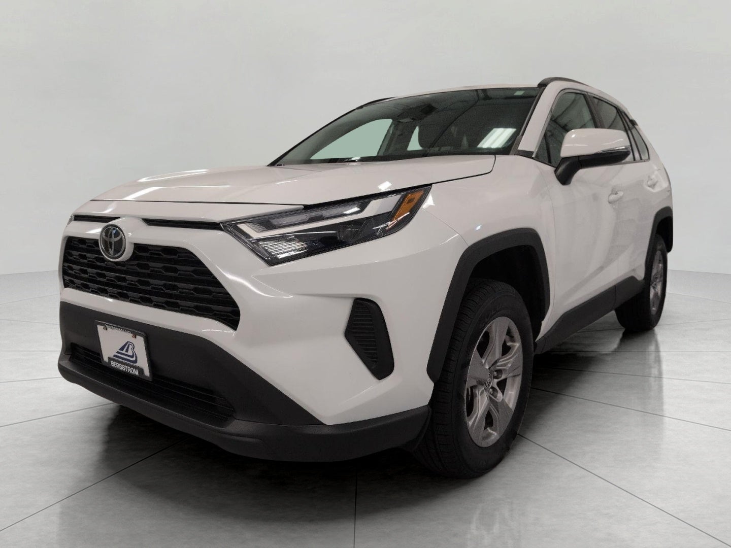 2025 Toyota RAV4 XLE AWD