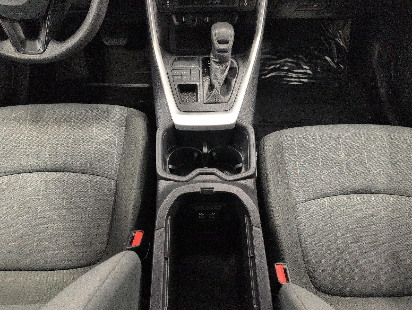2025 Toyota RAV4 XLE AWD