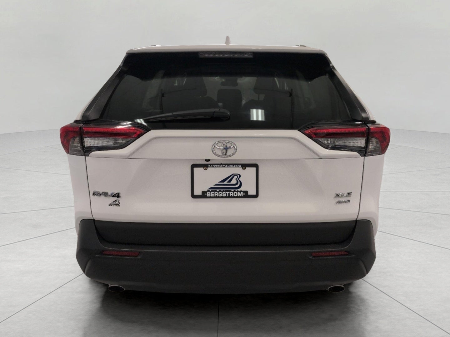 2025 Toyota RAV4 XLE AWD