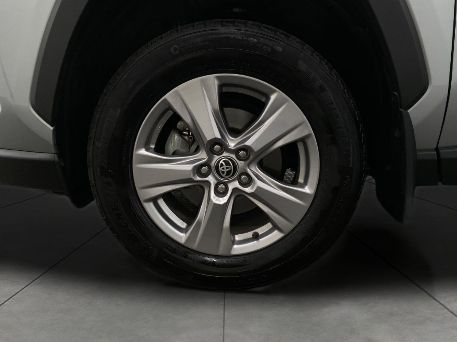 2025 Toyota RAV4 XLE AWD