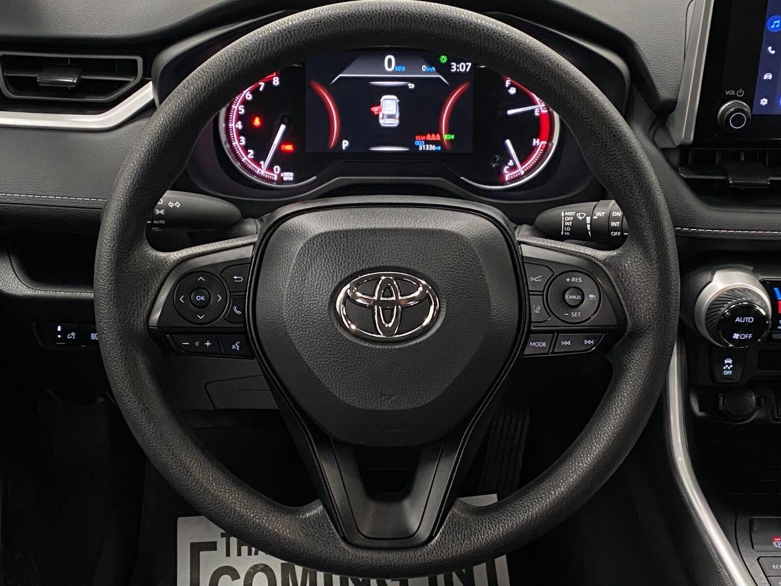2025 Toyota RAV4 XLE AWD
