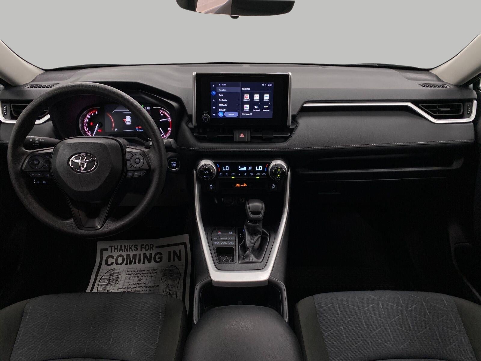 2025 Toyota RAV4 XLE AWD