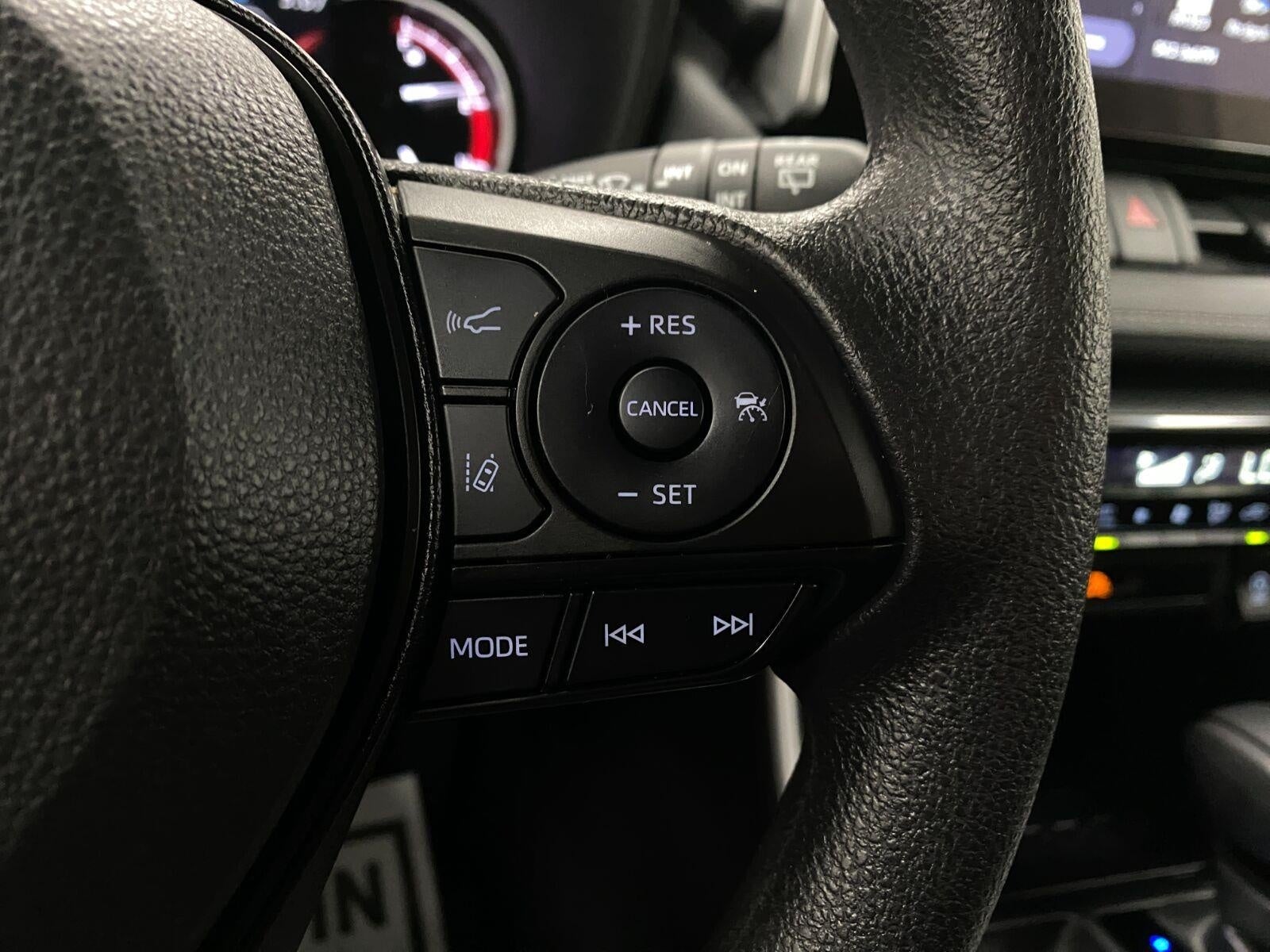 2025 Toyota RAV4 XLE AWD