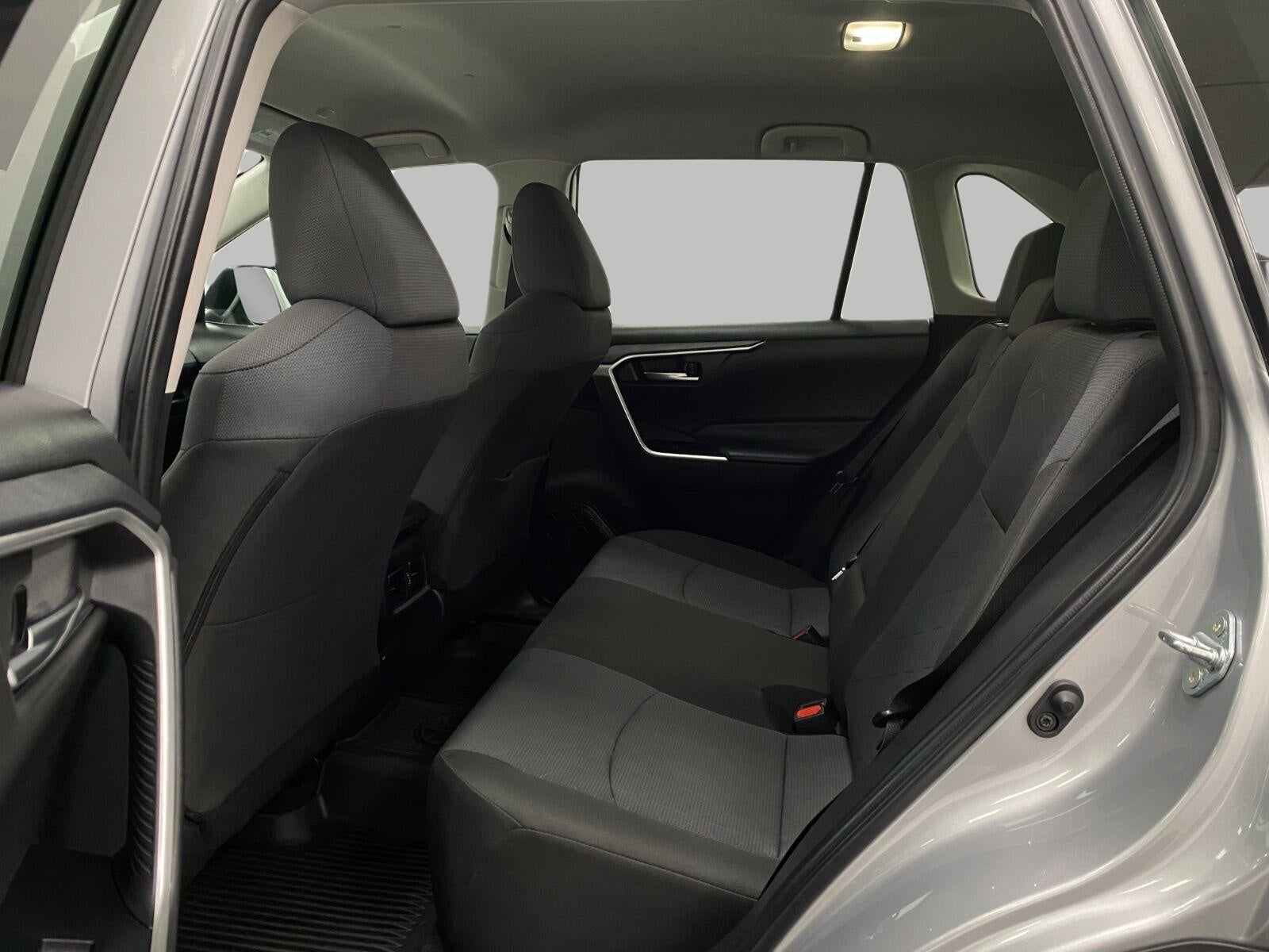 2025 Toyota RAV4 XLE AWD