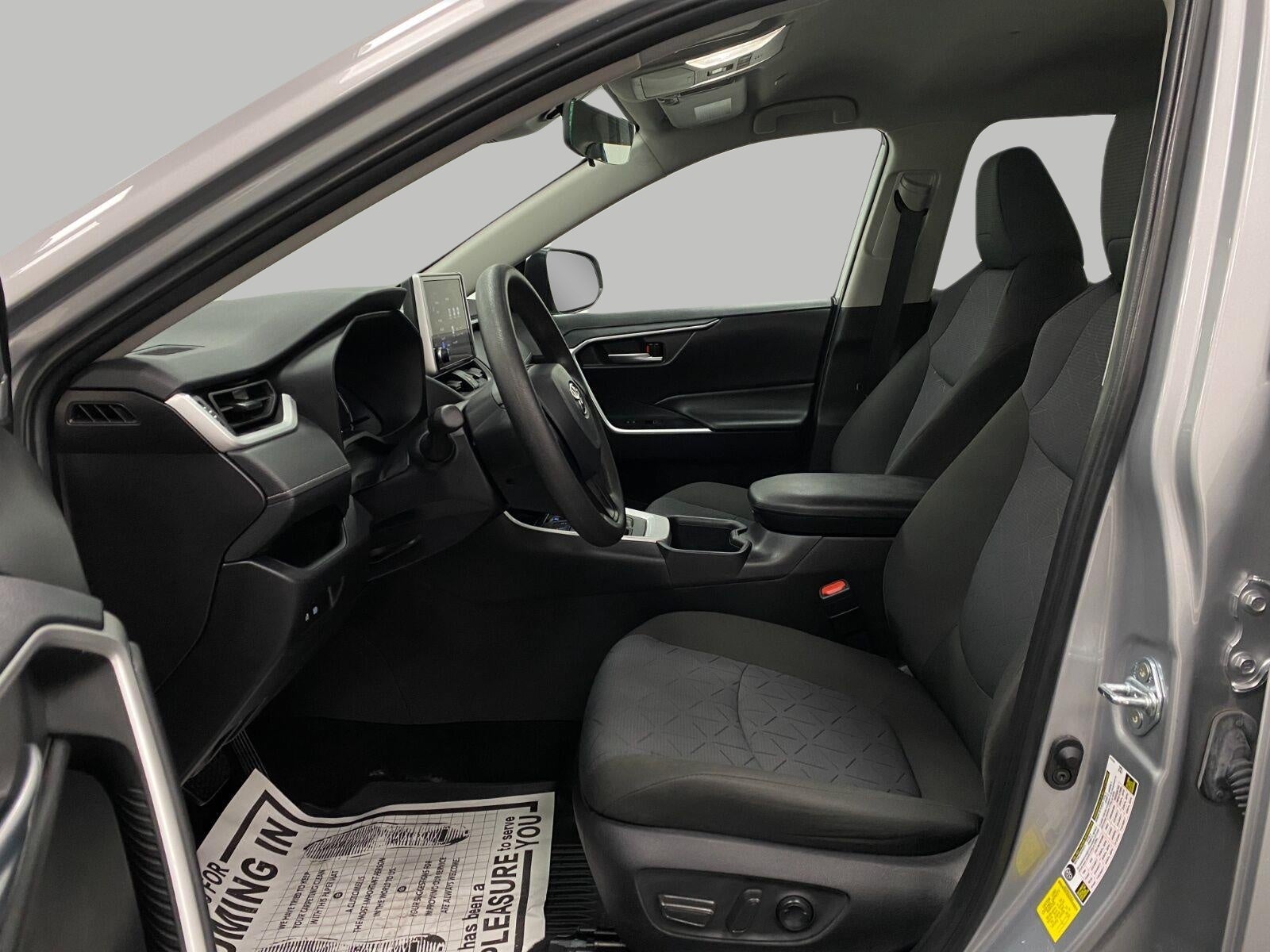2025 Toyota RAV4 XLE AWD