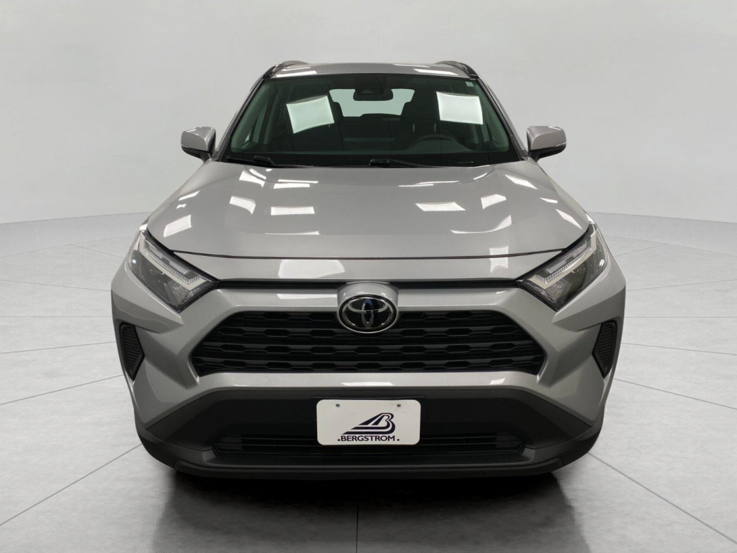 2025 Toyota RAV4 XLE AWD