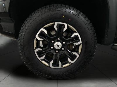 2022 Chevrolet Silverado 1500 4WD Crew Cab 147 ZR2