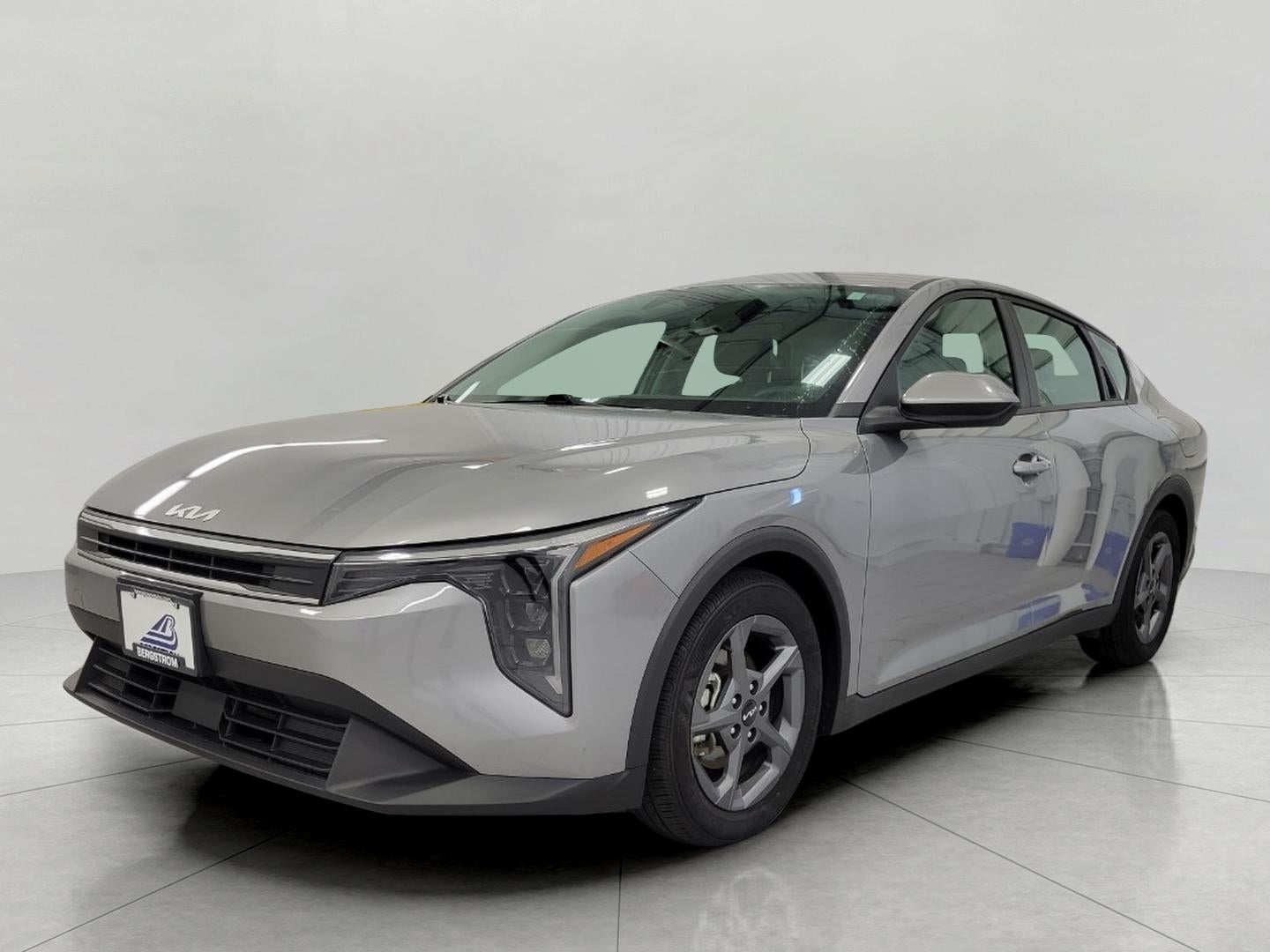2025 Kia K4 LXS FWD