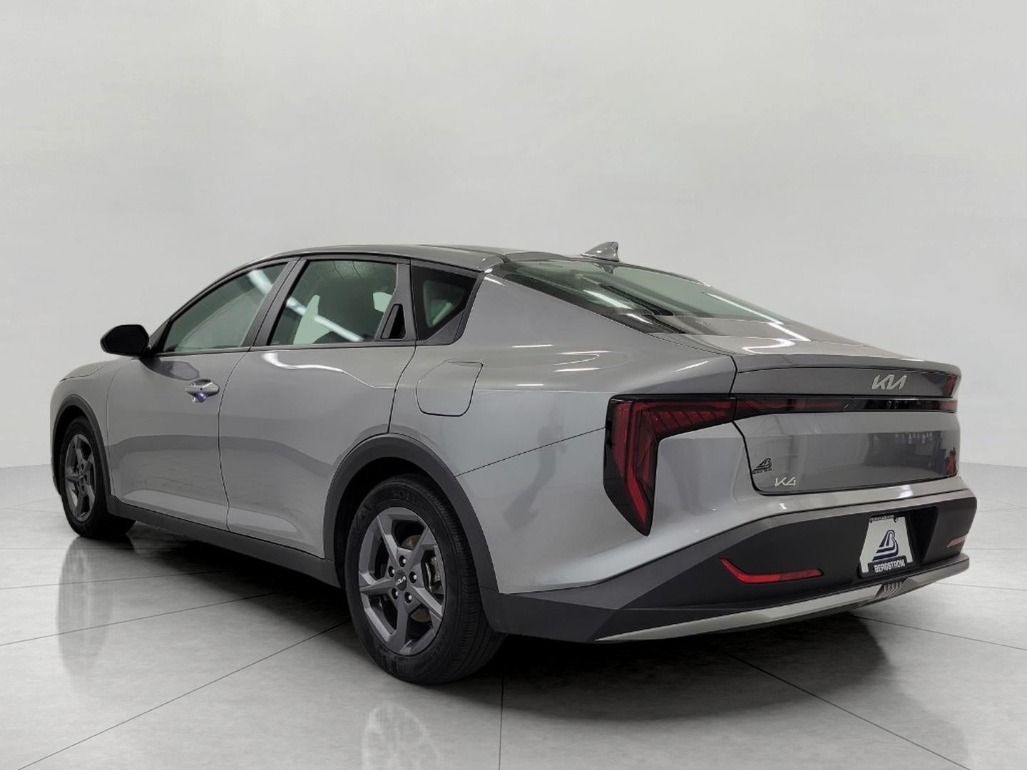 2025 Kia K4 LXS FWD