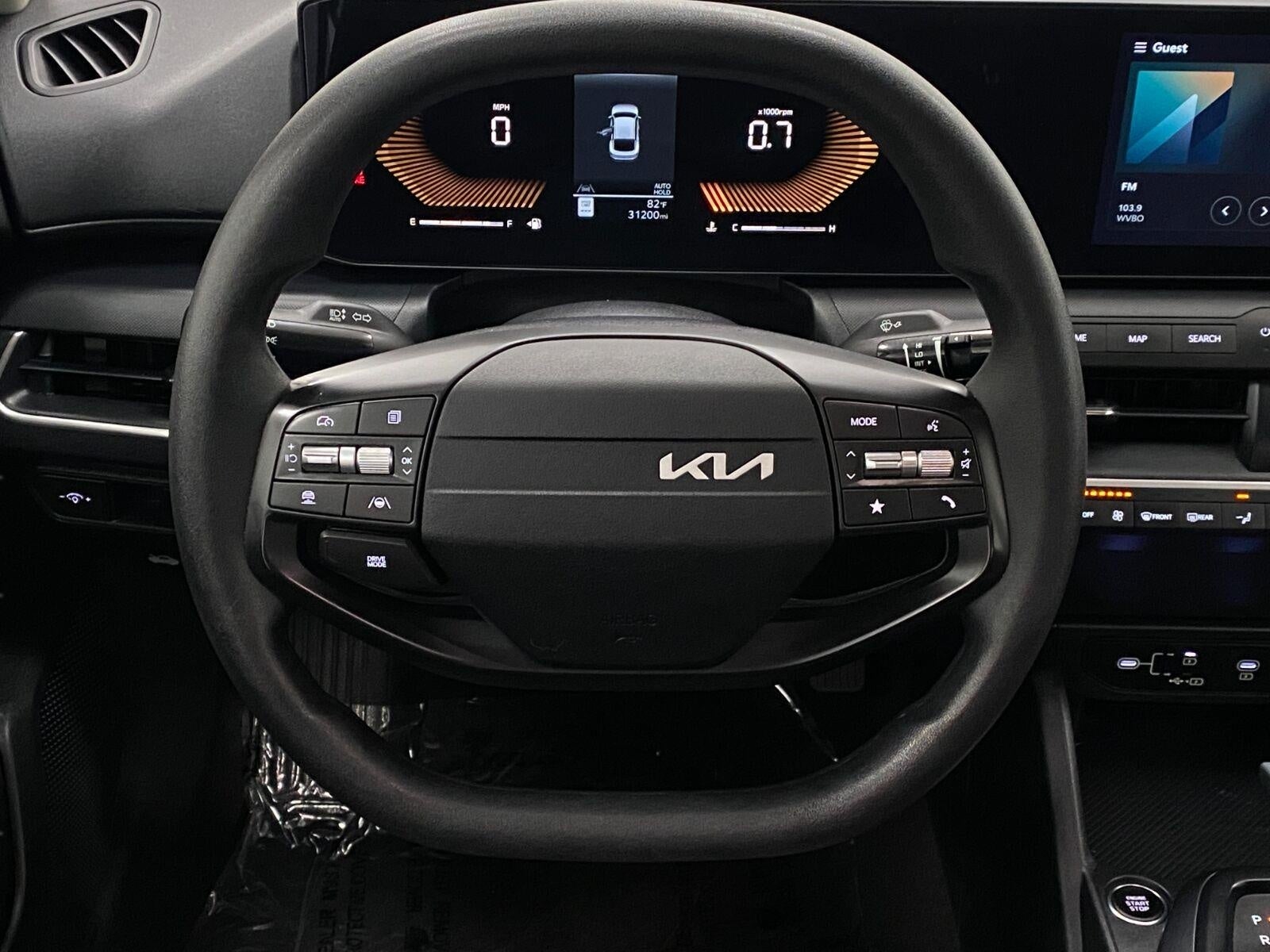 2025 Kia K4 LXS FWD