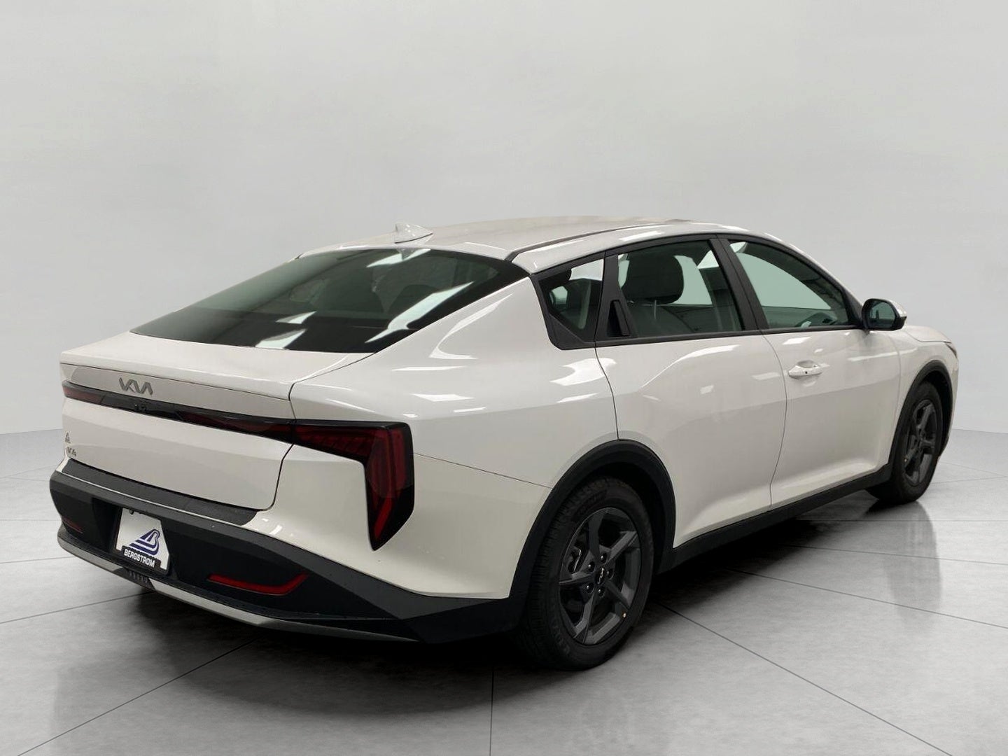2025 Kia K4 LXS FWD