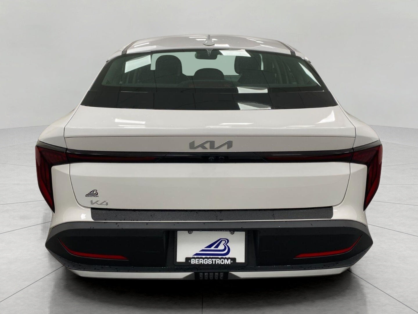2025 Kia K4 LXS FWD