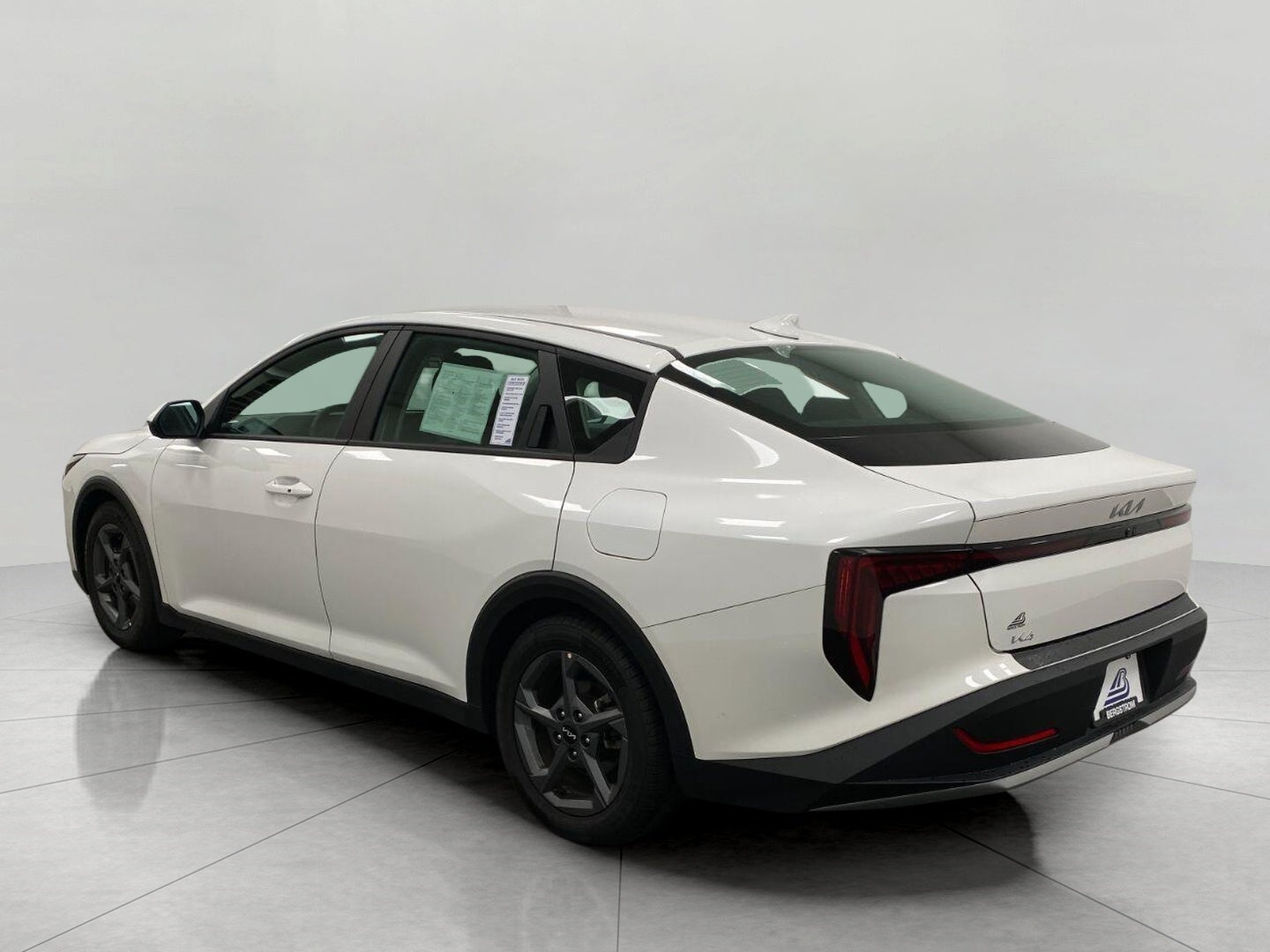 2025 Kia K4 LXS FWD