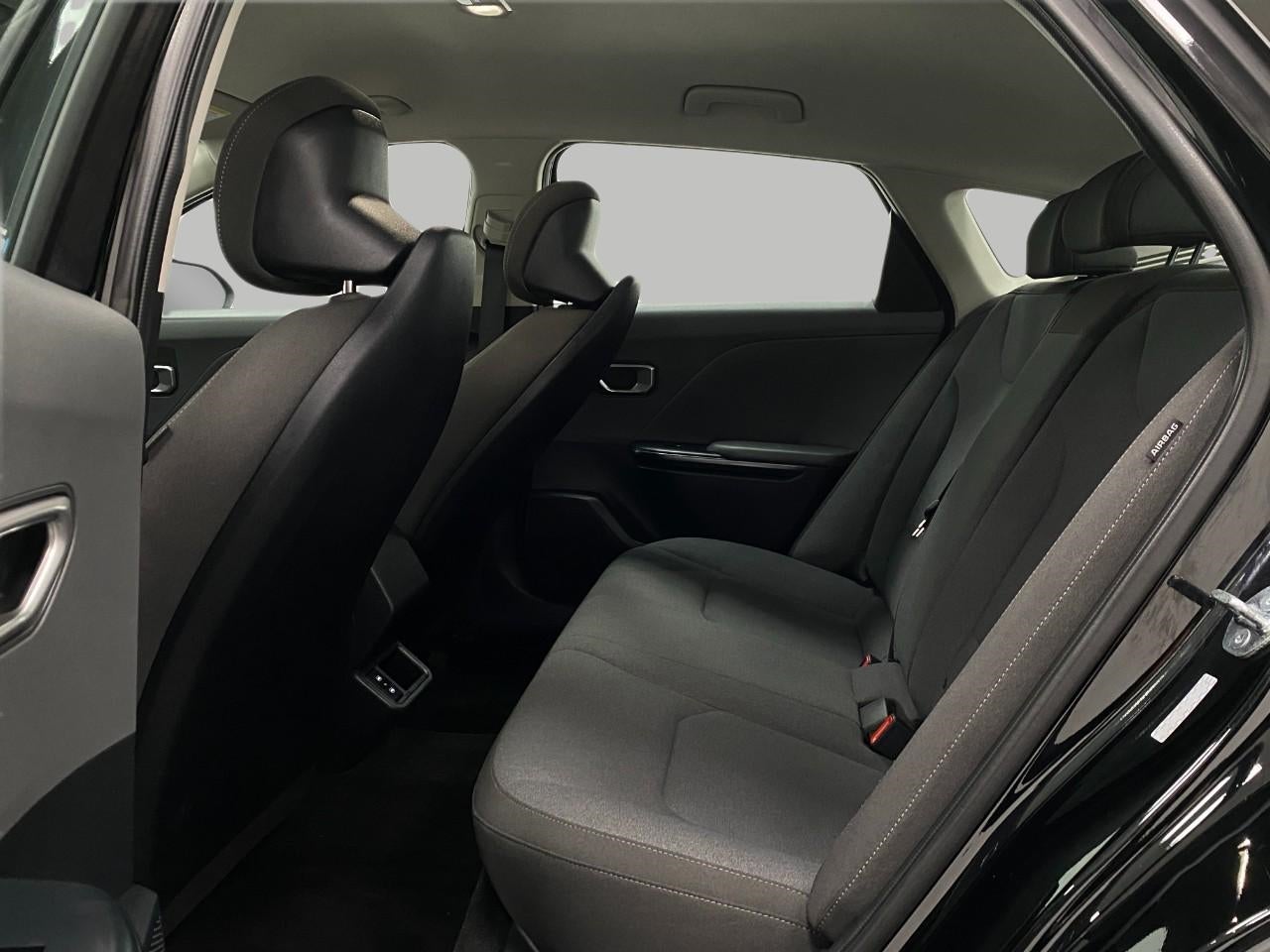 2025 Kia K4 LXS FWD