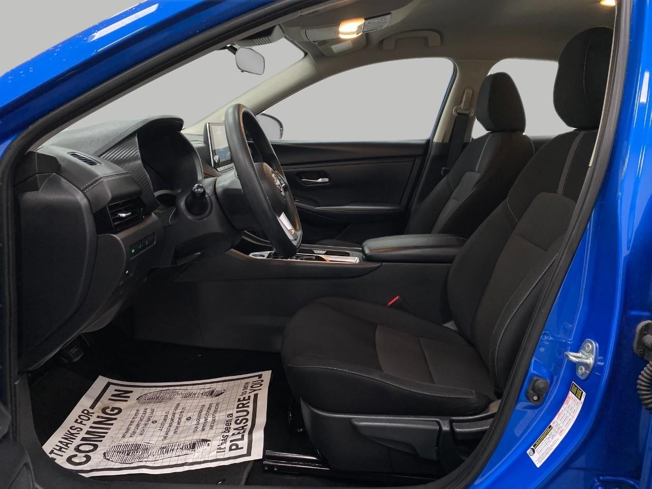 2025 Nissan Sentra SV CVT