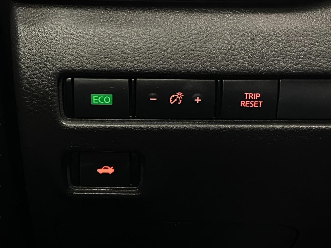 2025 Nissan Sentra SV CVT