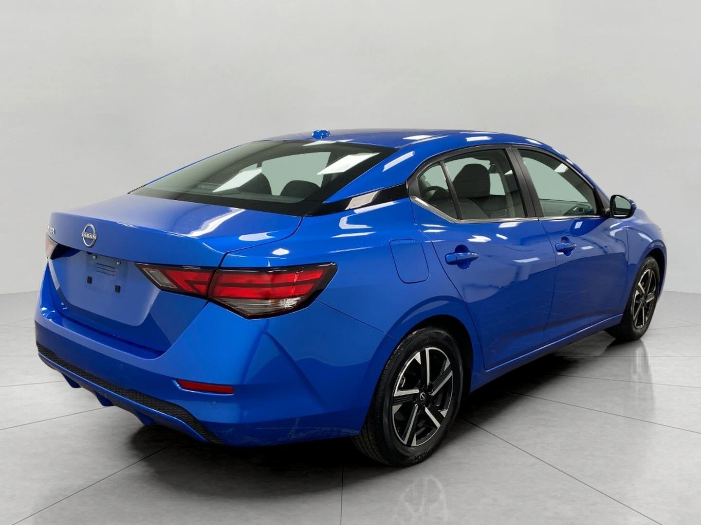 2025 Nissan Sentra SV CVT