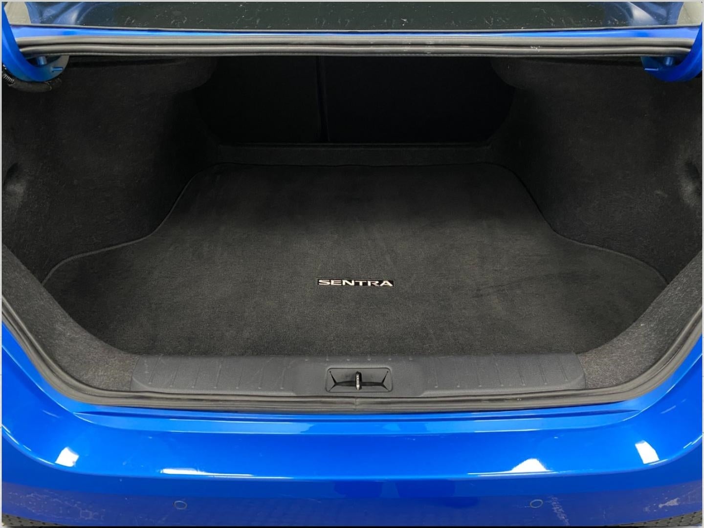 2025 Nissan Sentra SV CVT