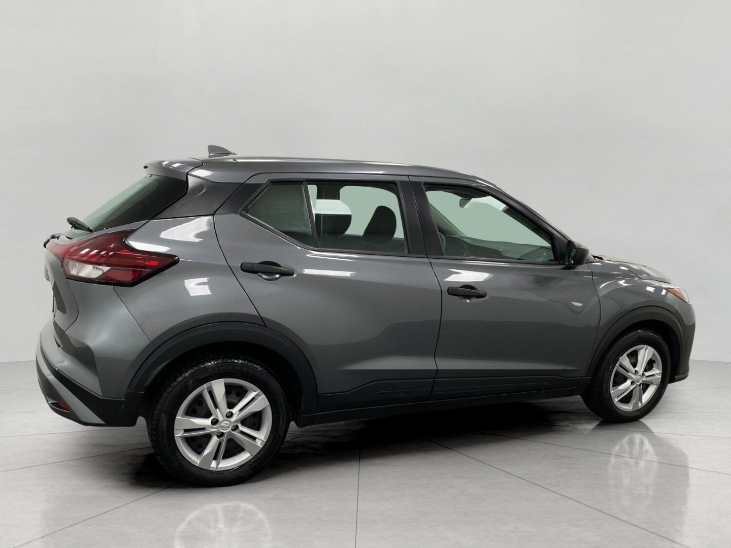 2024 Nissan Kicks S FWD