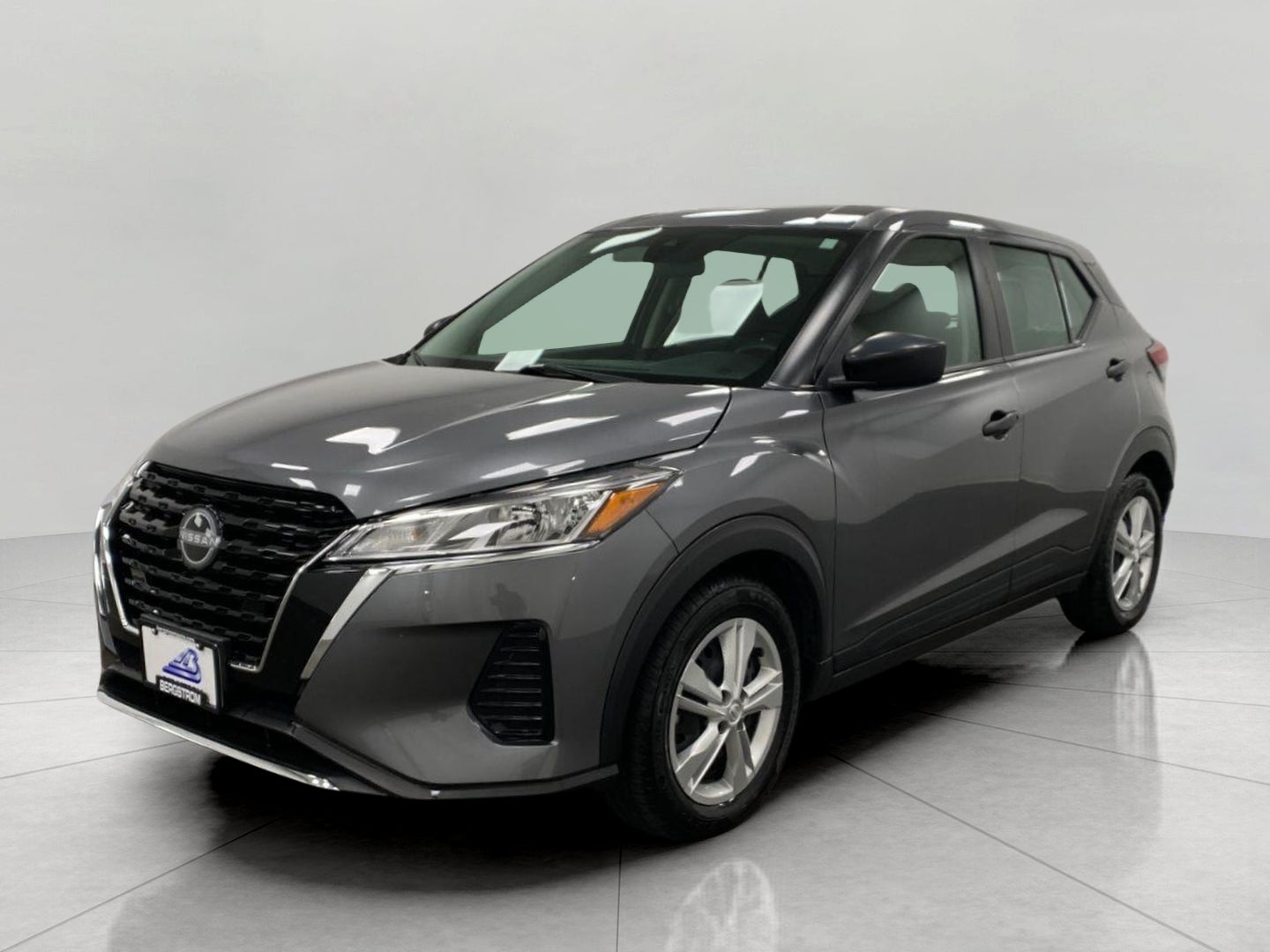 2024 Nissan Kicks S FWD