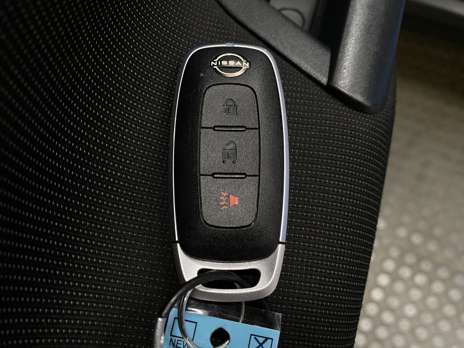 2024 Nissan Kicks S FWD