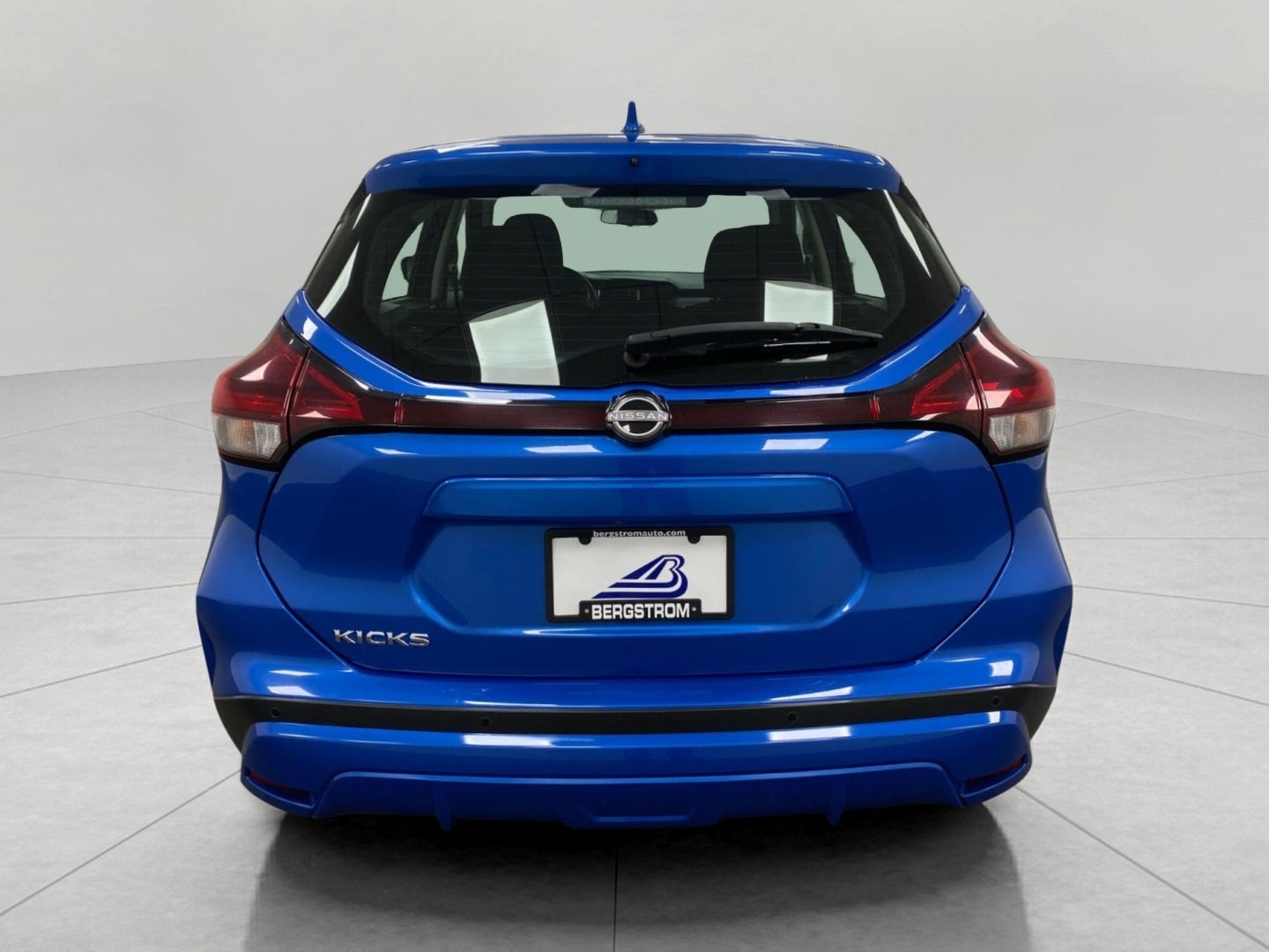 2024 Nissan Kicks S FWD