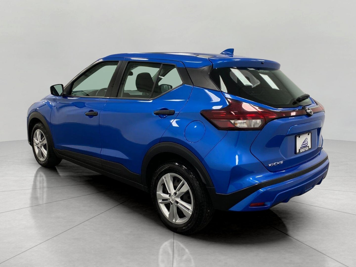 2024 Nissan Kicks S FWD