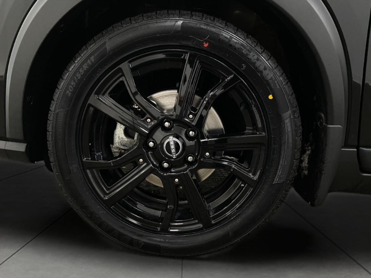 2024 Nissan Kicks SR FWD