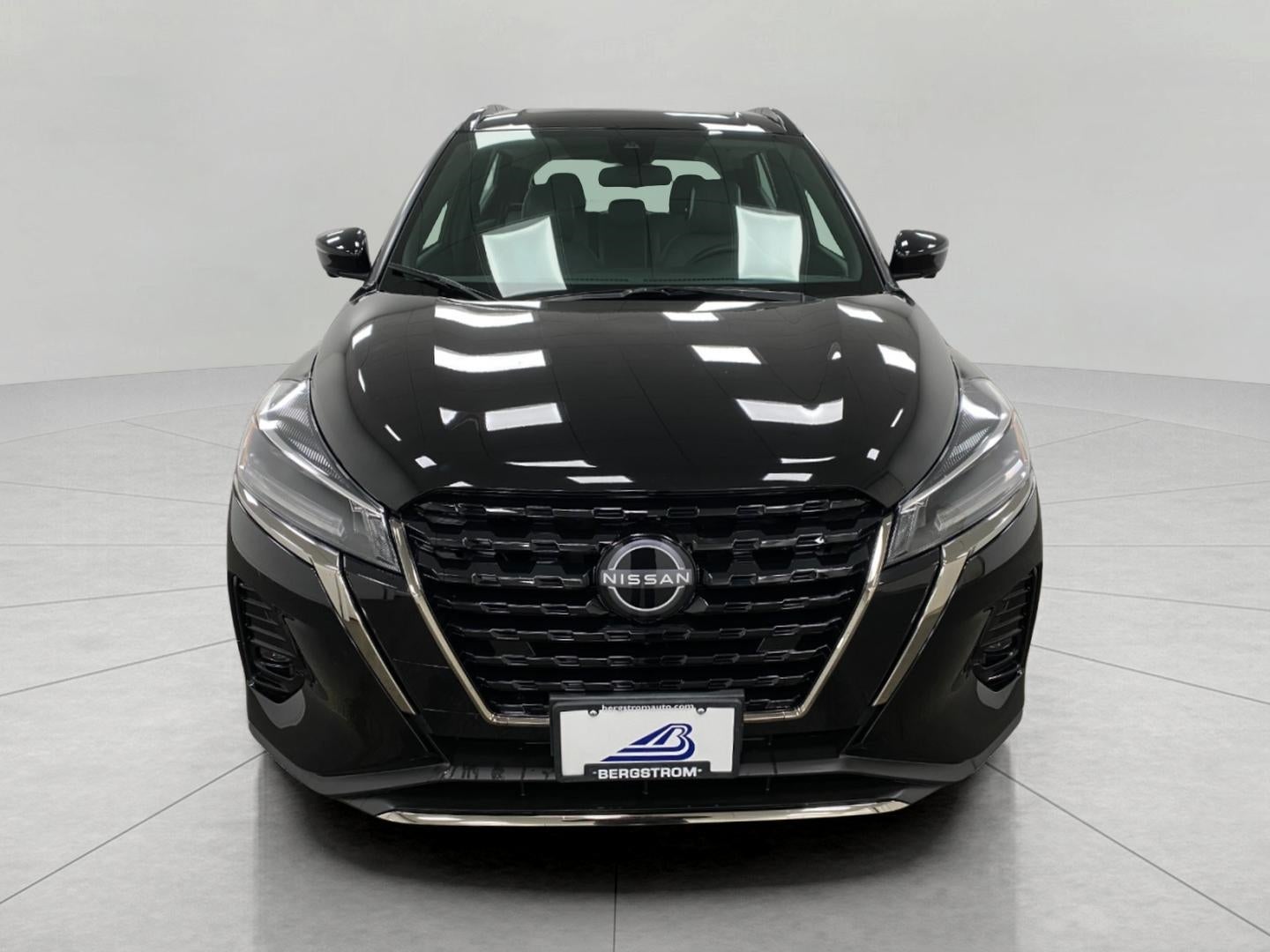 2024 Nissan Kicks SR FWD