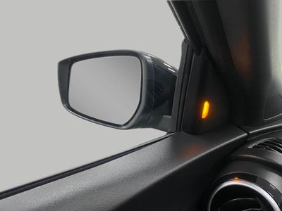 2023 Nissan Kicks SR FWD