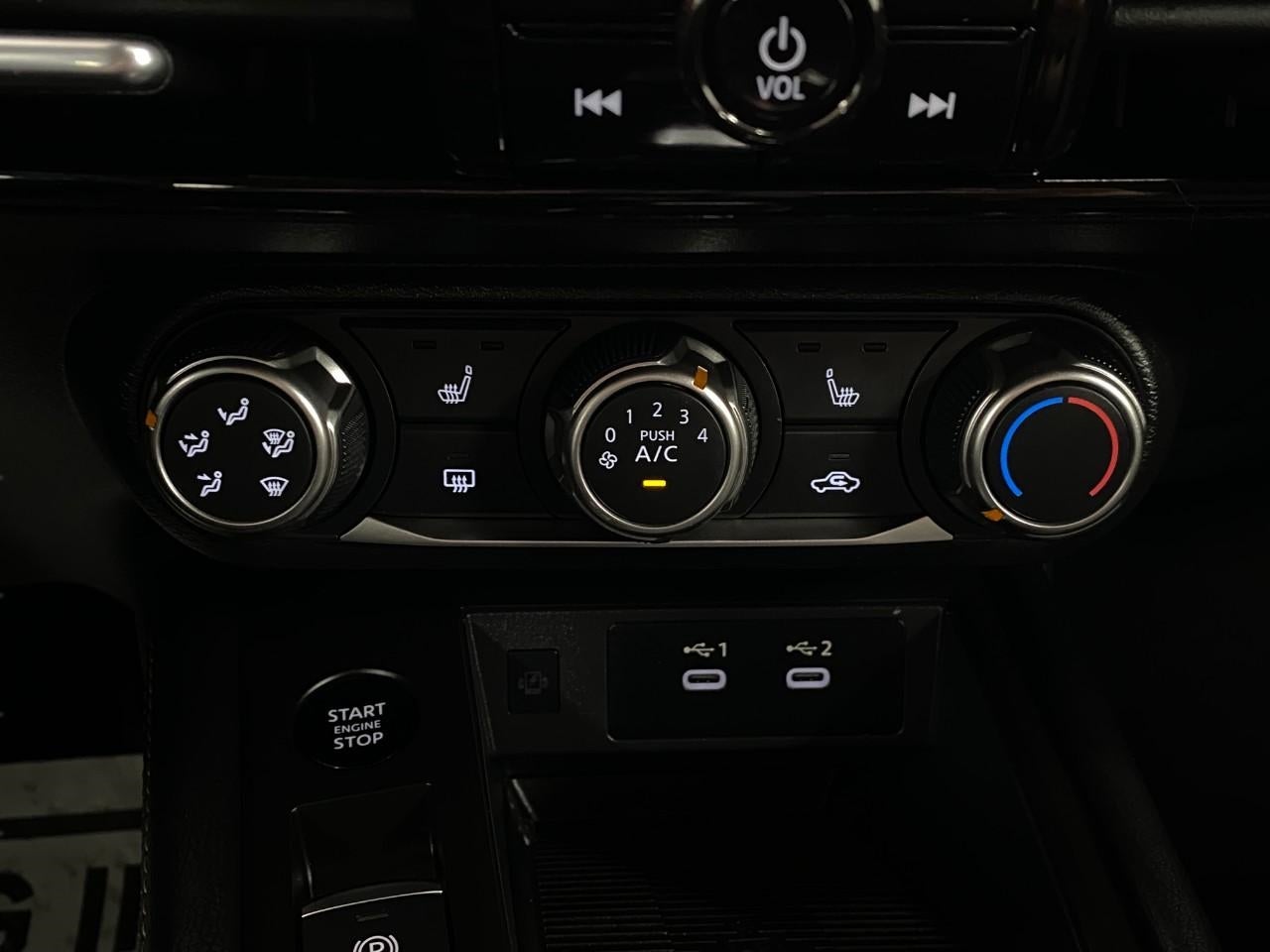 2025 Nissan Kicks SV AWD
