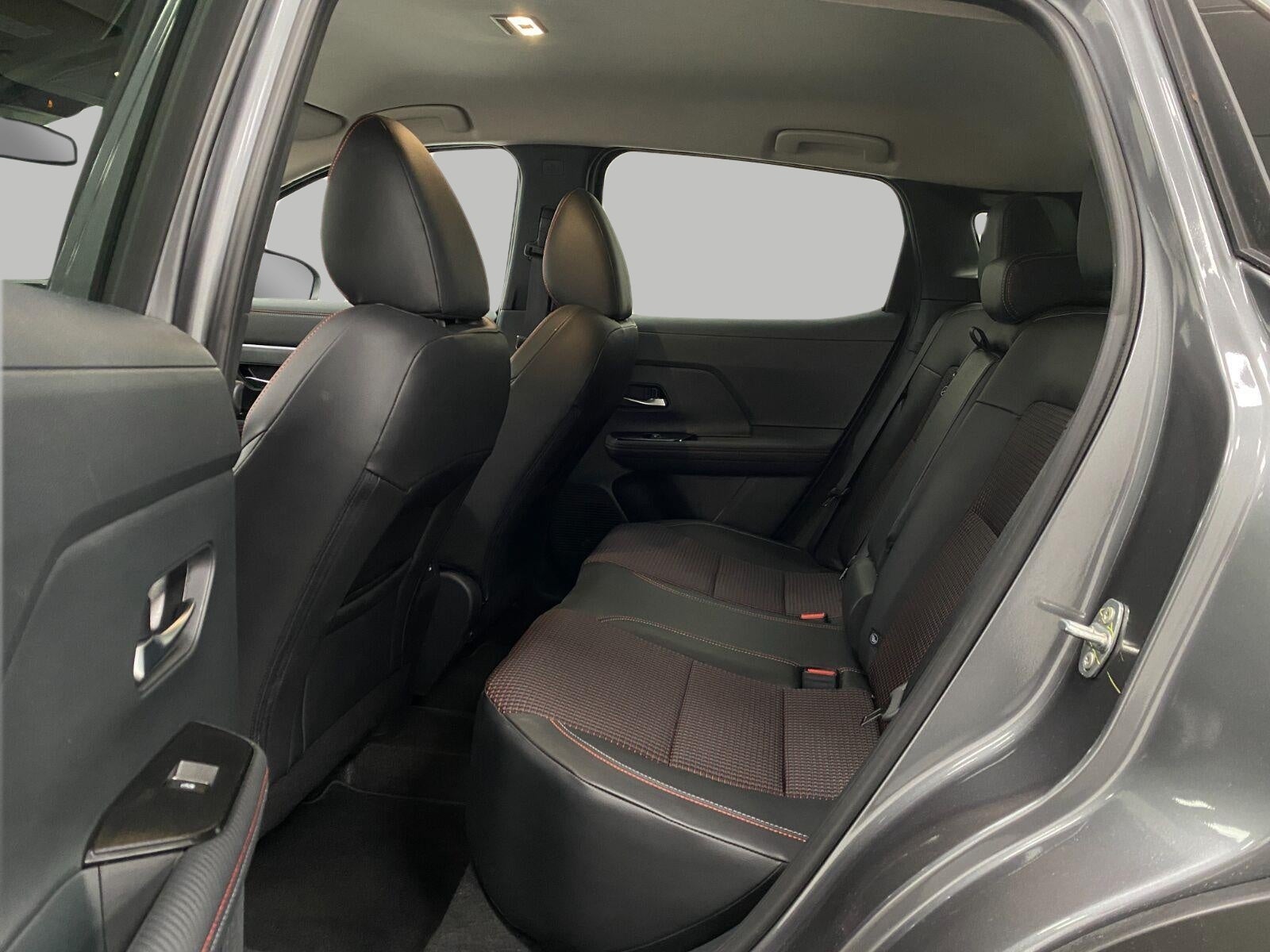 2025 Nissan Kicks SR AWD