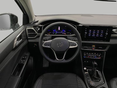 2026 Volkswagen Taos SE Black 4MOTION