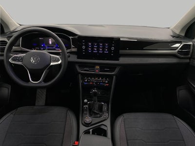 2026 Volkswagen Taos SE Black 4MOTION