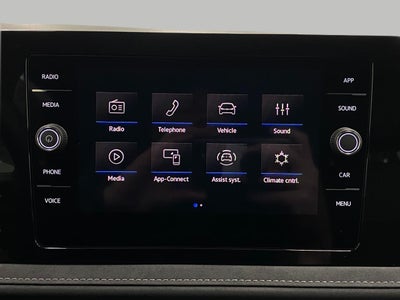 2026 Volkswagen Taos SE Black 4MOTION