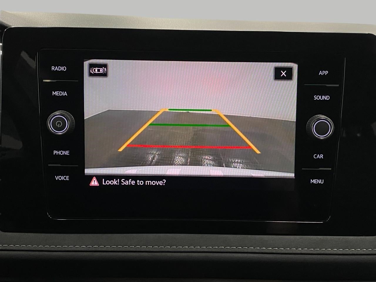 2026 Volkswagen Taos SE Black 4MOTION