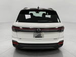 2026 Volkswagen Taos SE Black 4MOTION