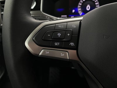 2026 Volkswagen Taos SE Black 4MOTION