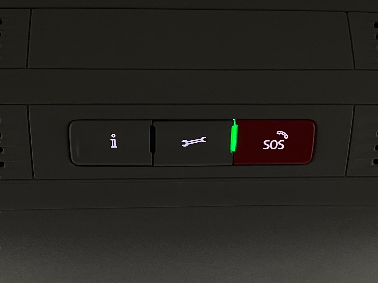 2026 Volkswagen Taos SE Black 4MOTION