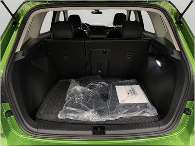 2026 Volkswagen Taos SE Black 4MOTION