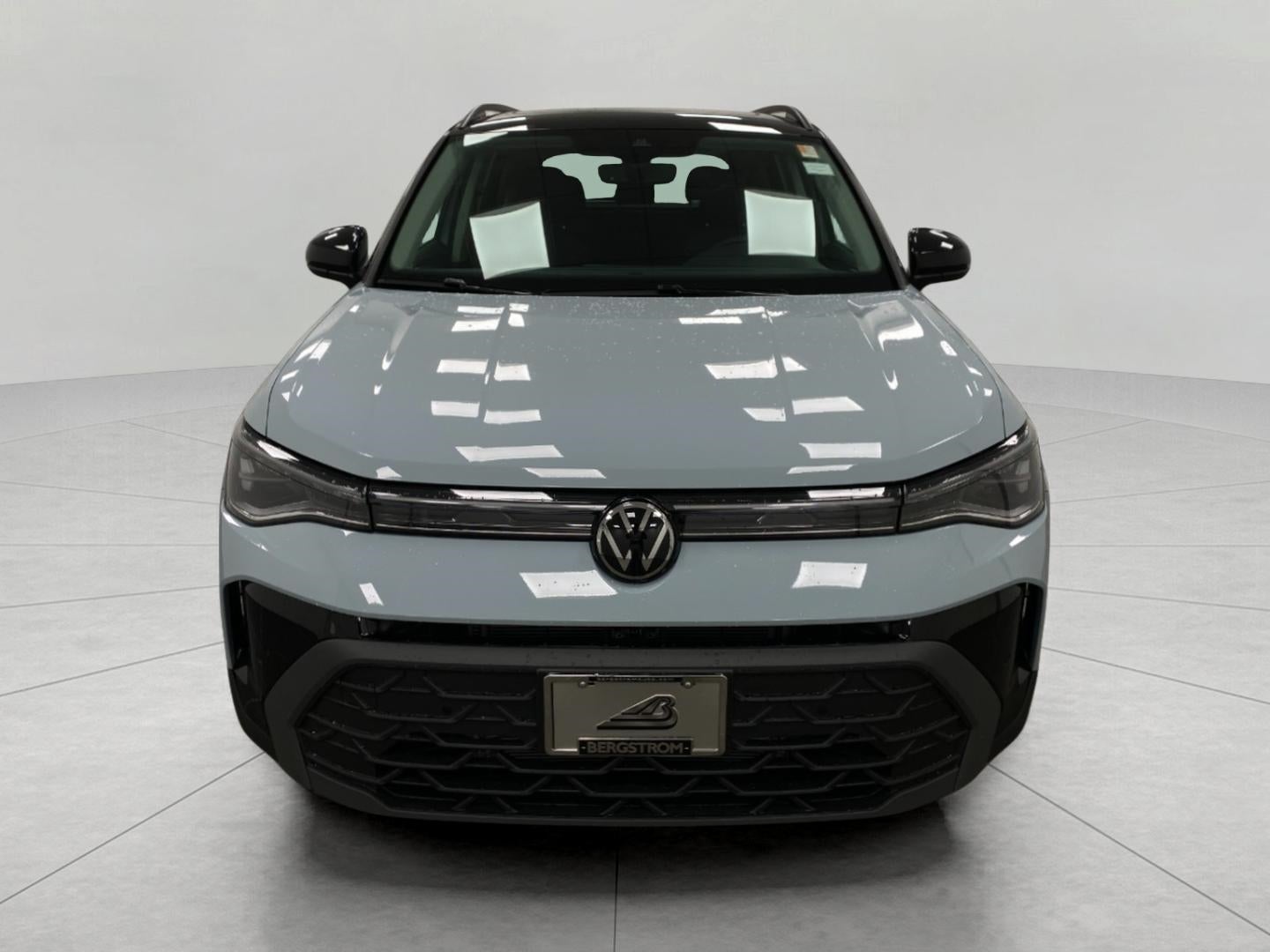 2026 Volkswagen Taos SE Black 4MOTION