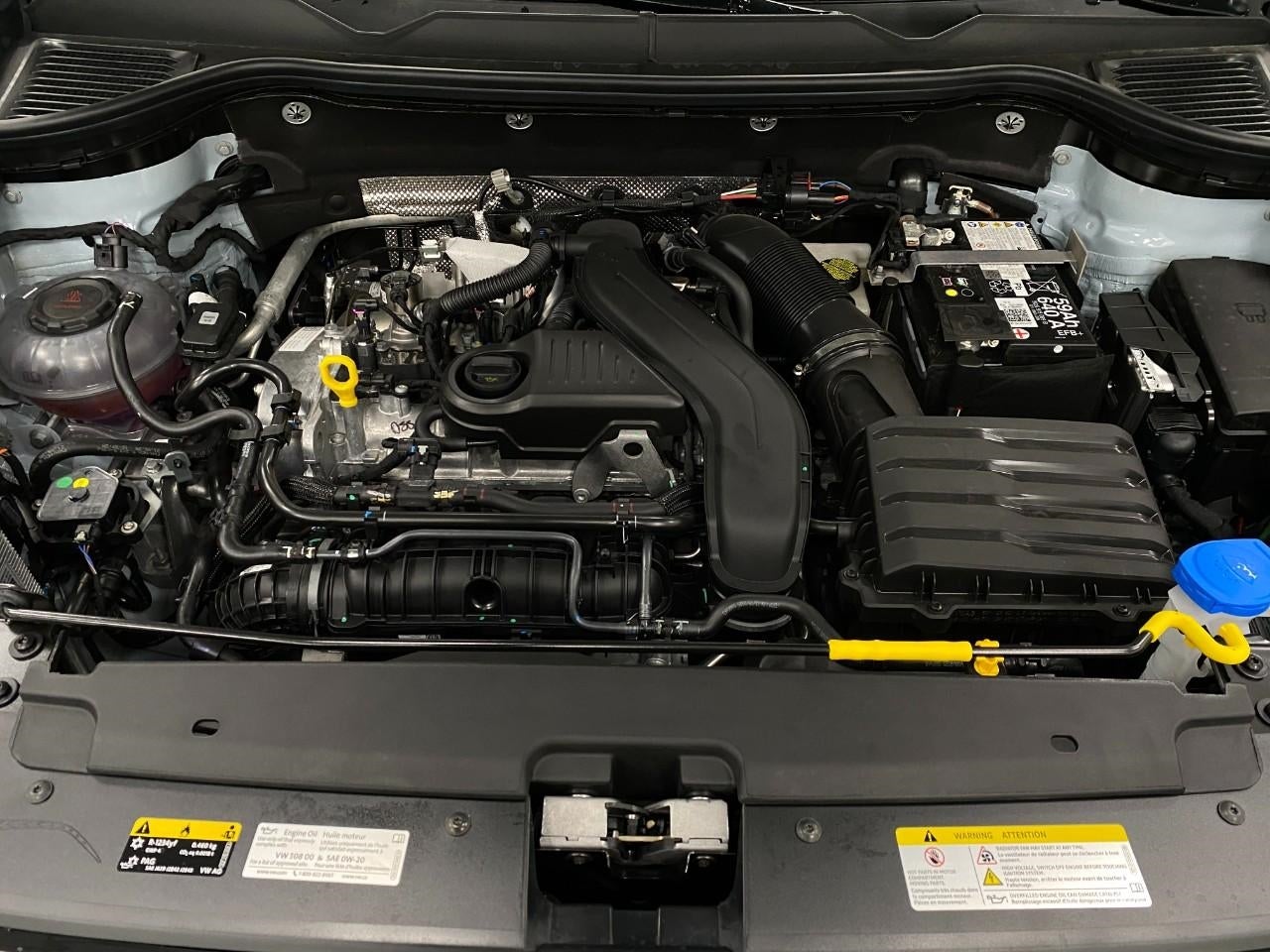 2026 Volkswagen Taos SE Black 4MOTION