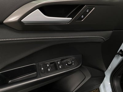 2026 Volkswagen Taos SE Black 4MOTION