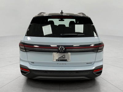 2026 Volkswagen Taos SE Black 4MOTION